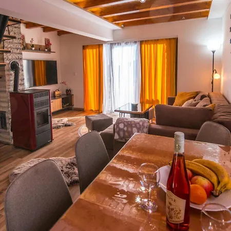 Planinska Kuca Rabas Сasa de vacaciones *