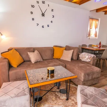 Planinska Kuca Rabas Holiday home Bajina Basta