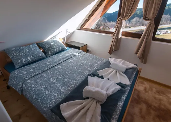 펜션 Planinska Kuca Rabas